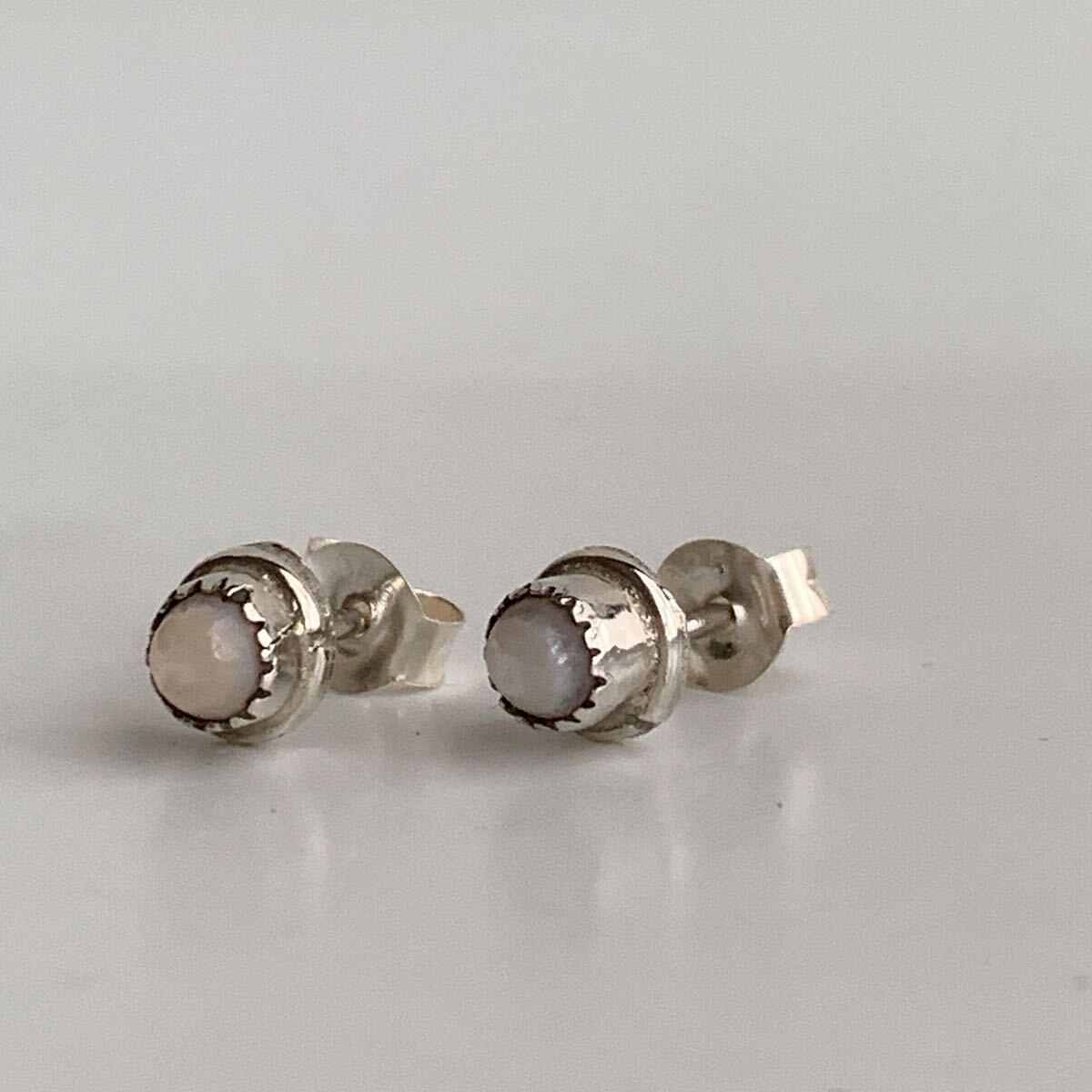 インディアンジュエリー　キャッチピアス　シェル　ズニ　Zuni ズニピアス　シェルピアス　 シルバー９２５　シルバーピアス　21W_画像6