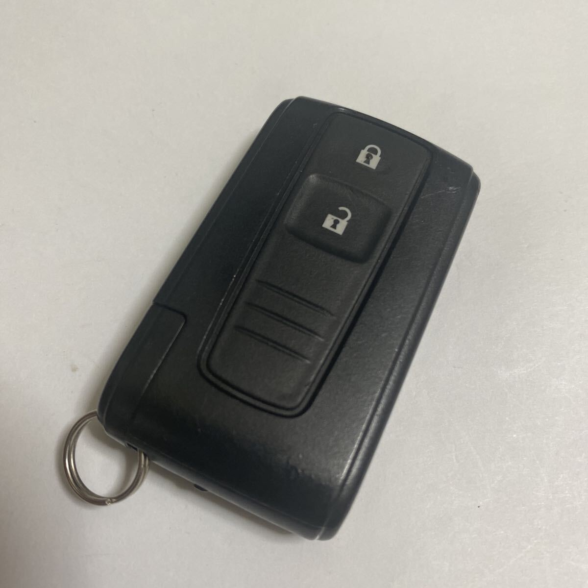 007YUUL0428 D刻印 ダイハツ純正 L175S L185S ムーヴ 2ボタン スマートキー キーレス リモコン L350S L375S L675S L405S 251011_画像1