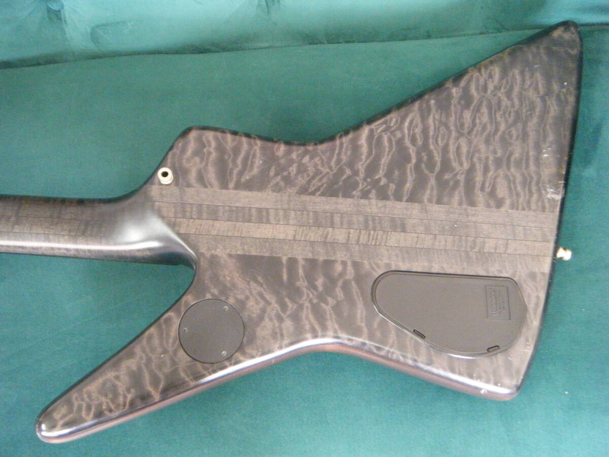 ★★　WARWICK STRIKER!!　★★フライトケース付き!!_画像5