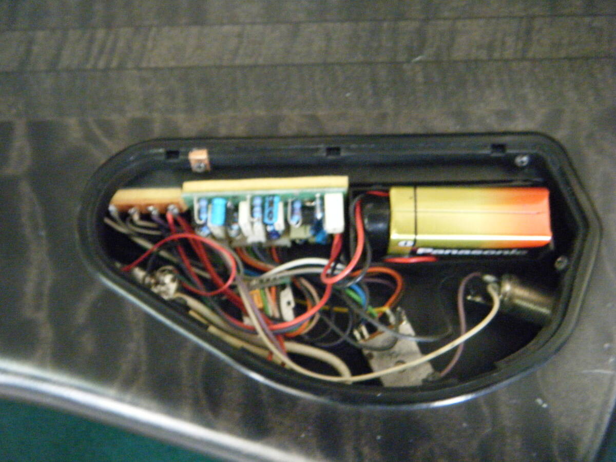 ★★　WARWICK STRIKER!!　★★フライトケース付き!!_画像7