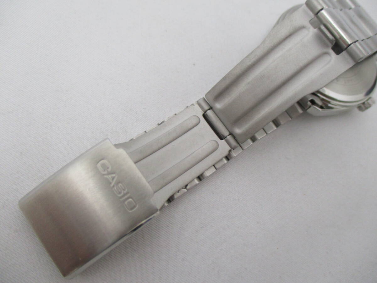 稼働品 CASIO カシオ MTP-1302 ターコイズブルーフェイス クオーツ メンズ腕時計 5気圧防水【8558】_画像6