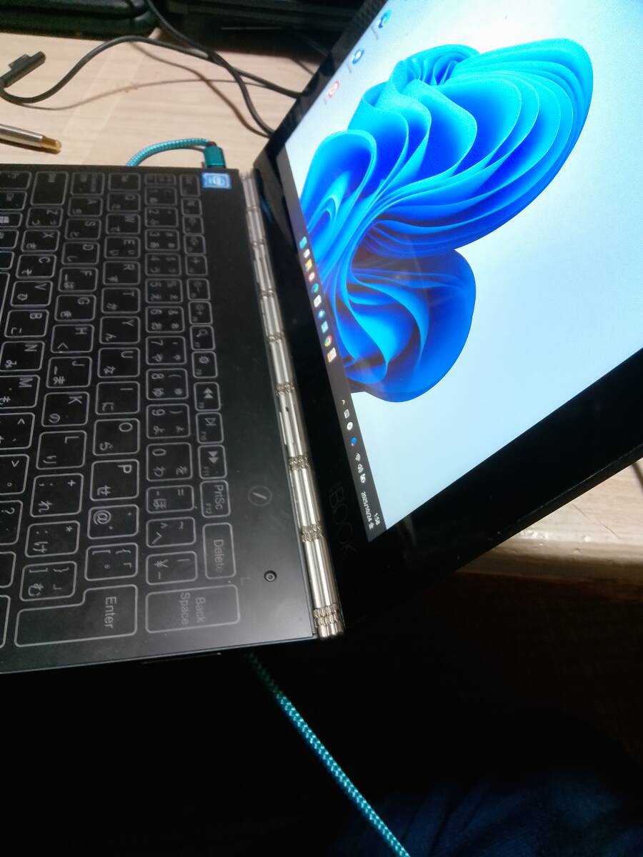 ☆☆Lenovo Yoga Book 2台め ☆☆_画像2