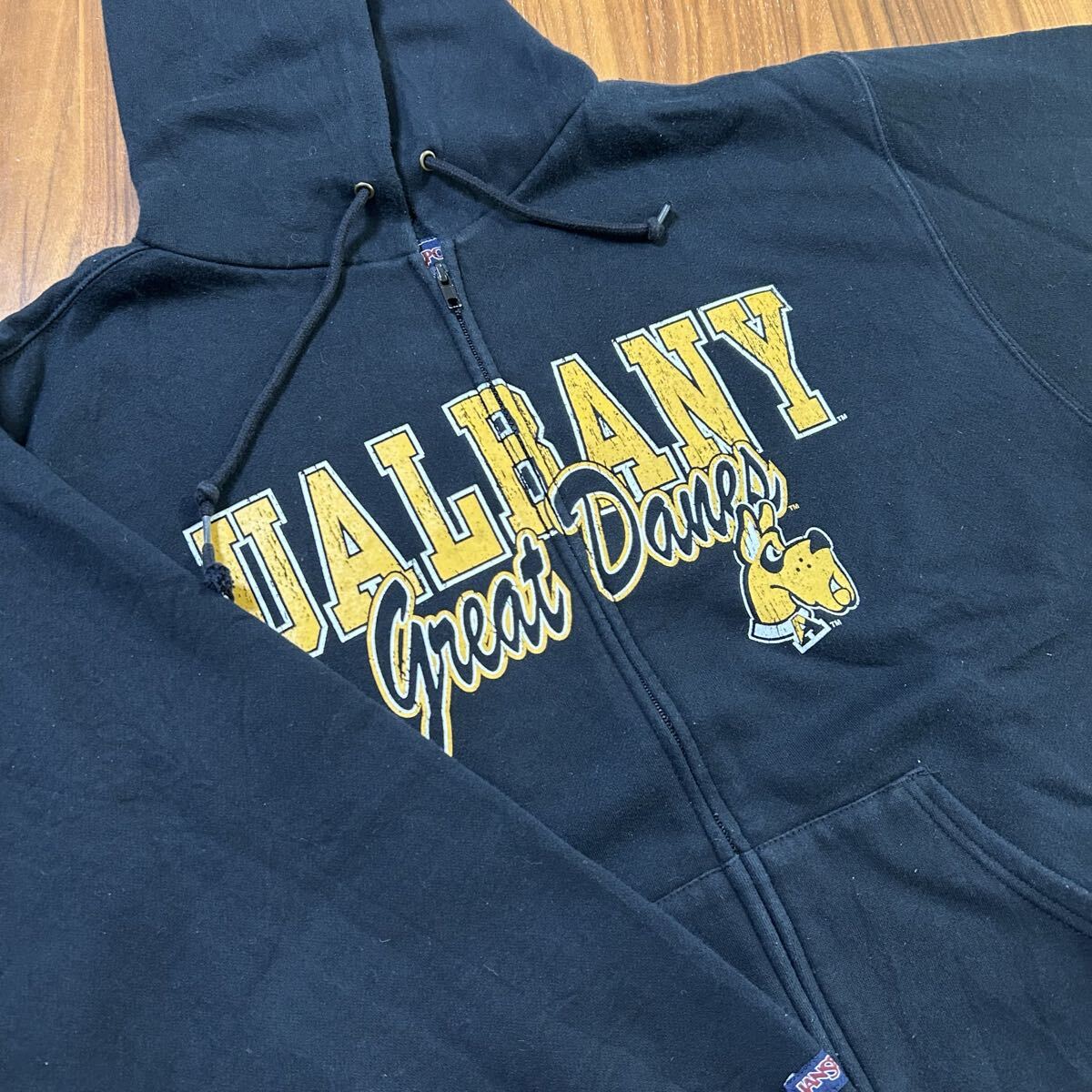 JANSPORT パーカー ジップアップ スウェット フーディー 文字ロゴ 犬 アニマル 黒 ブラック 古着 L_画像1