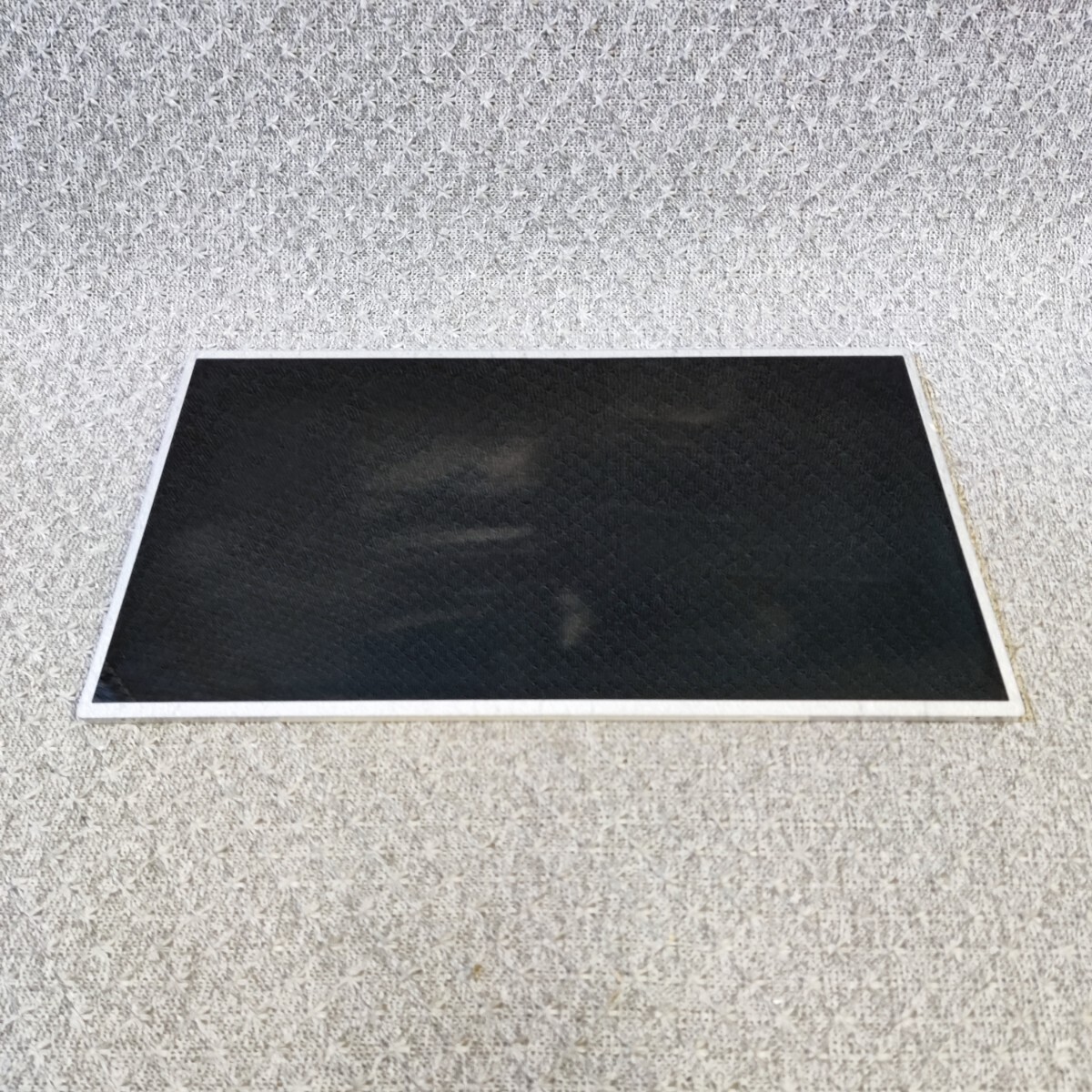 岐阜 即日発 速達 ★ LG製 15.6インチ 液晶パネル LP156WH4 (TL)(A1) TLA1 光沢 1366 x 768 ★ 動作確認済 E415_画像1