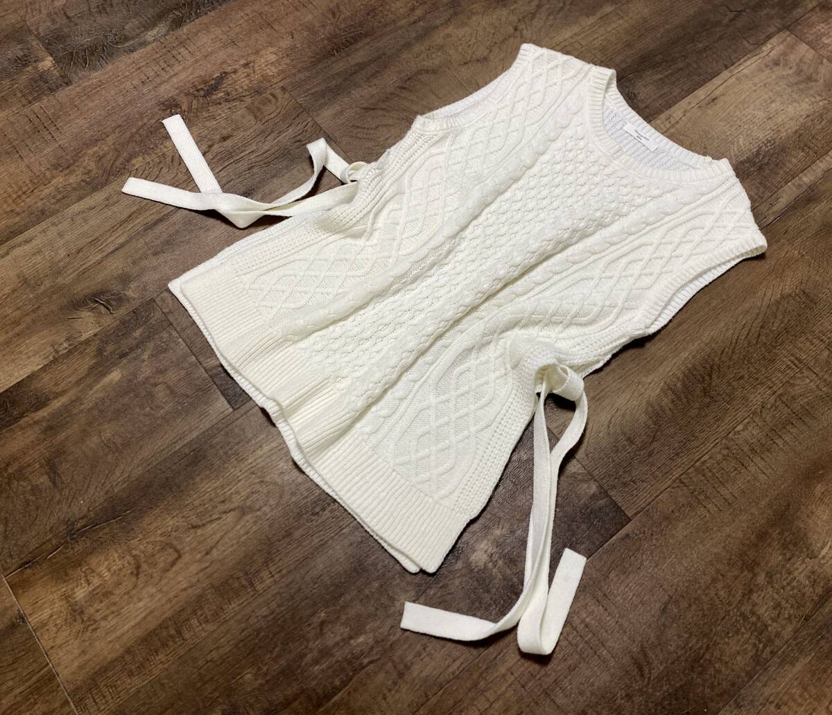 福祉バザー サマンサモスモス★ニットベスト白_画像2