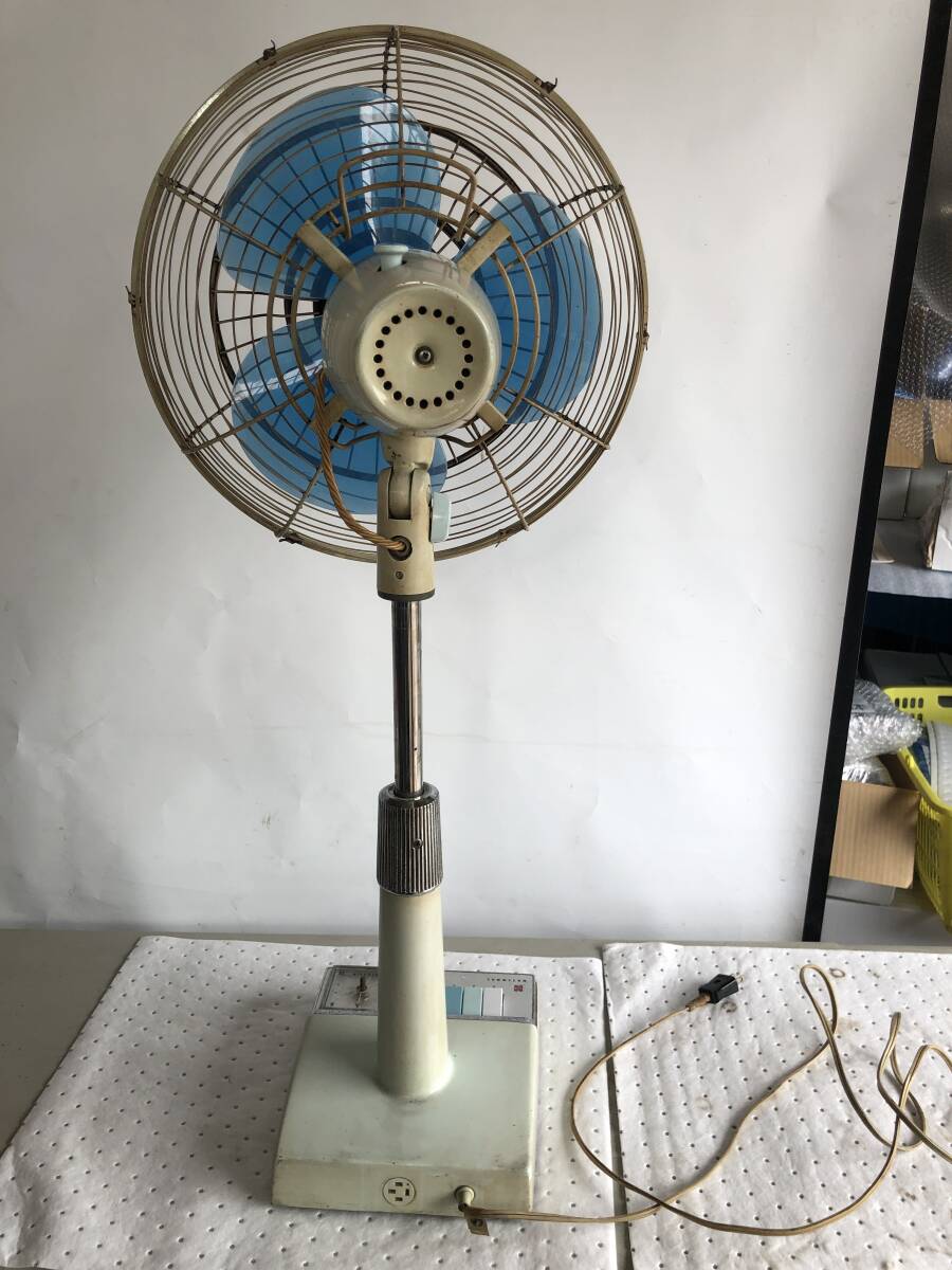 動作確認済 昭和レトロ扇風機 National 30HD 1963年製(昭和38年製) 高さ85cm 羽径30cm (F-30HD)_画像3