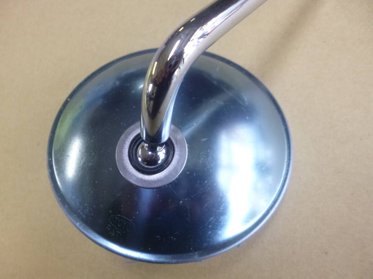 カワサキ W1S 500SS クランプミラー 右 新品未使用当時物純正品 8ミリ正ネジ TOYO の画像6