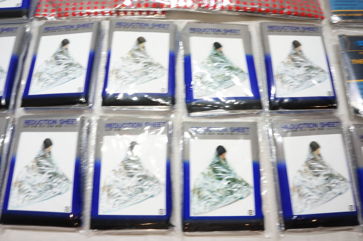 【K11A】大量！37個！保温 アルミシート アルミポンチョ まとめ売り 防寒/防暑/防水/防風/軽量/静音/コンパクト サイズ色々 未使用保管品_画像6