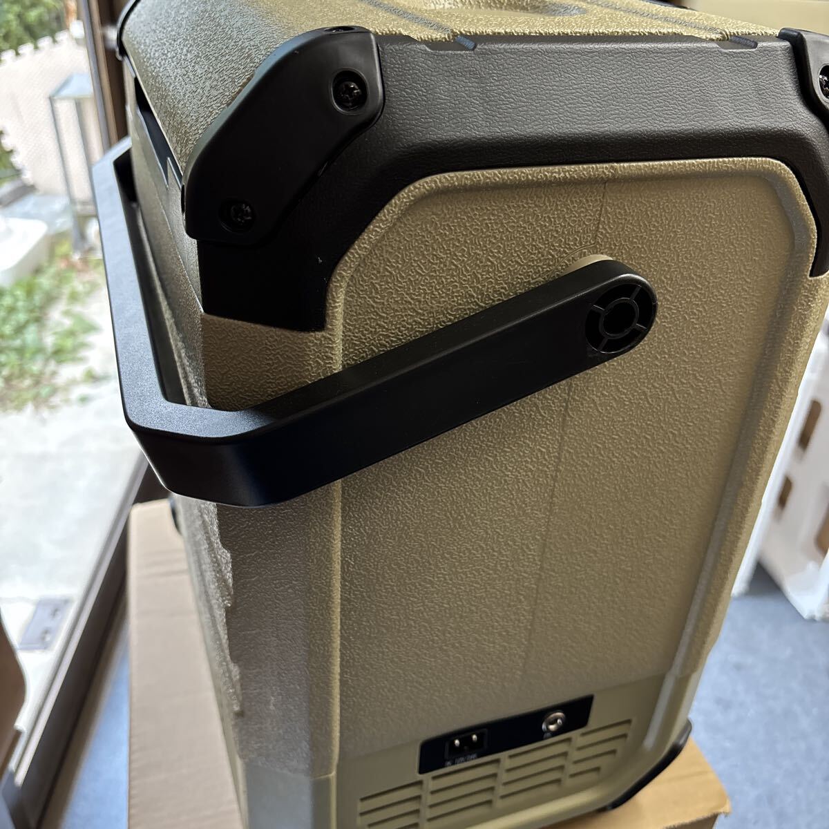 未使用 EENOUR ポータブル冷蔵庫D10 車載冷蔵庫 クーラーボックス アウトドア キャンプなど_画像6