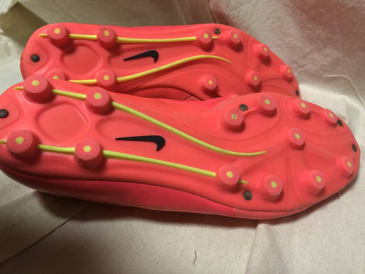 NIKE HYPERVENOM ナイキ ハイパーヴェノム 27cm サッカー 固定式スパイク オレンジ ピンク イエロー色_画像5