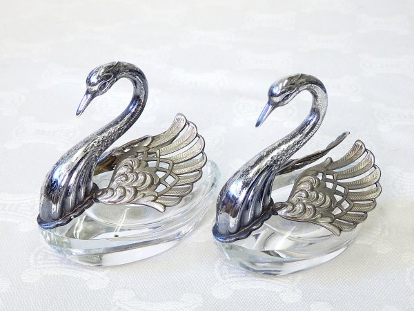 7432 美品☆ 銀製 スワン ソルト ＆ ペッパー入れ セット 162.5g 調味料入れ 白鳥 カットガラス SILVER 刻印 アンティーク_画像2