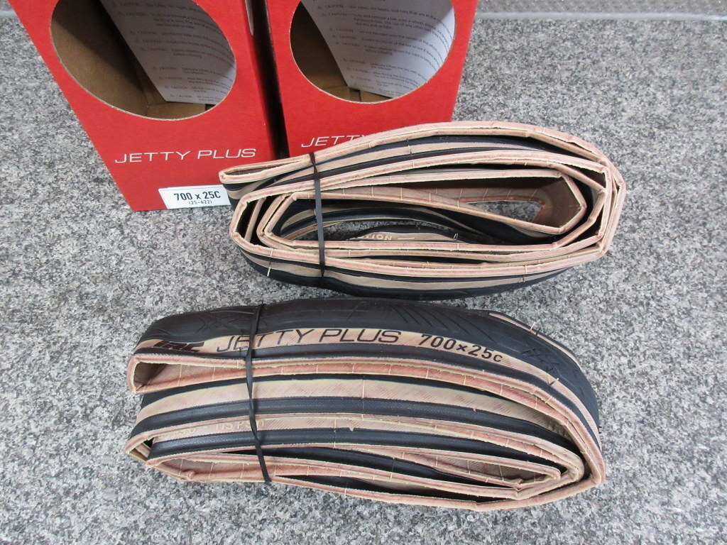 700x25C IRC JETTY PLUS(ジェッティー プラス) ウッドブラウン・2本セット 未使用品/発送は中身のみ_画像3