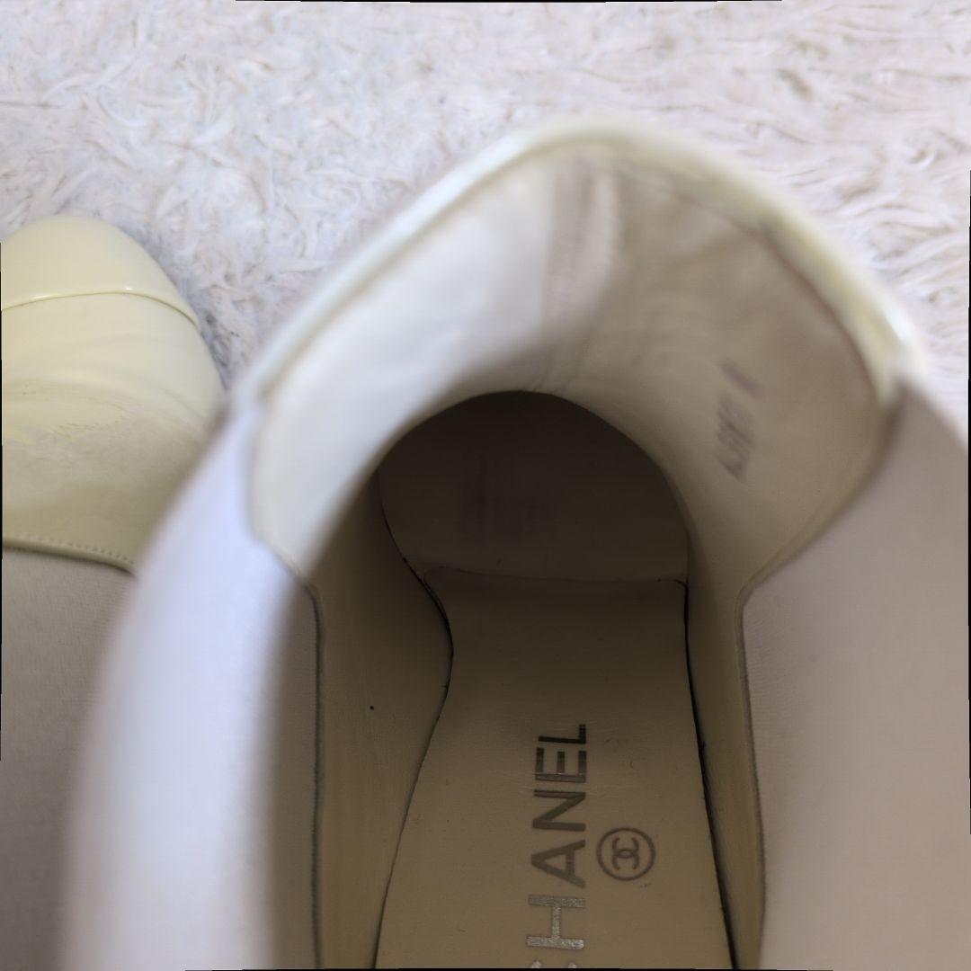 【入手困難】CHANEL シャネル 2022クルーズコレクション パテントサイドゴアショートブーツ 37 1/2 ココマーク イタリア製 白 ホワイト_画像9