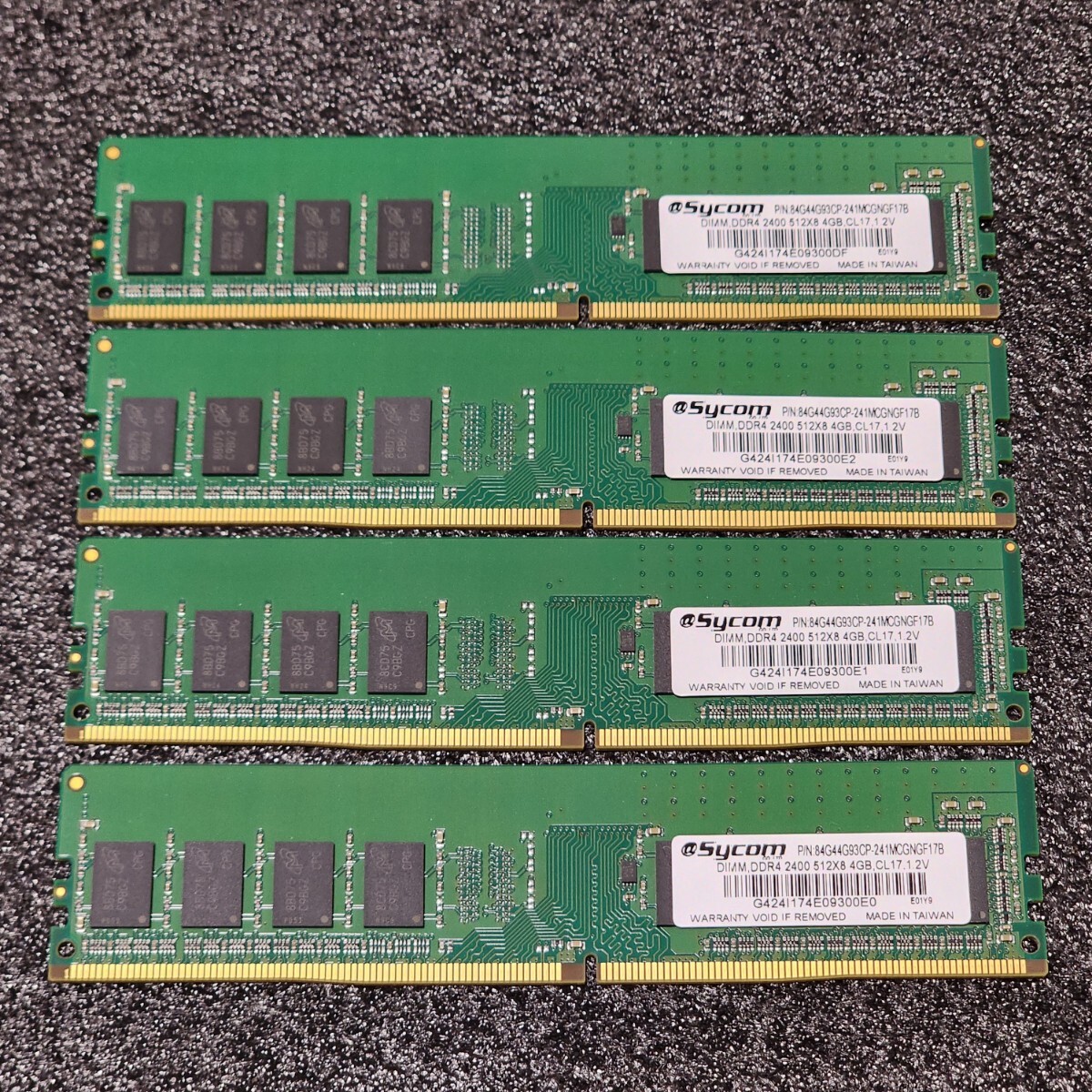 SYCOM CRUCIAL DDR4-2400MHz 16GB (4GB×4枚キット) 動作確認済み デスクトップ用 PCメモリ _画像1