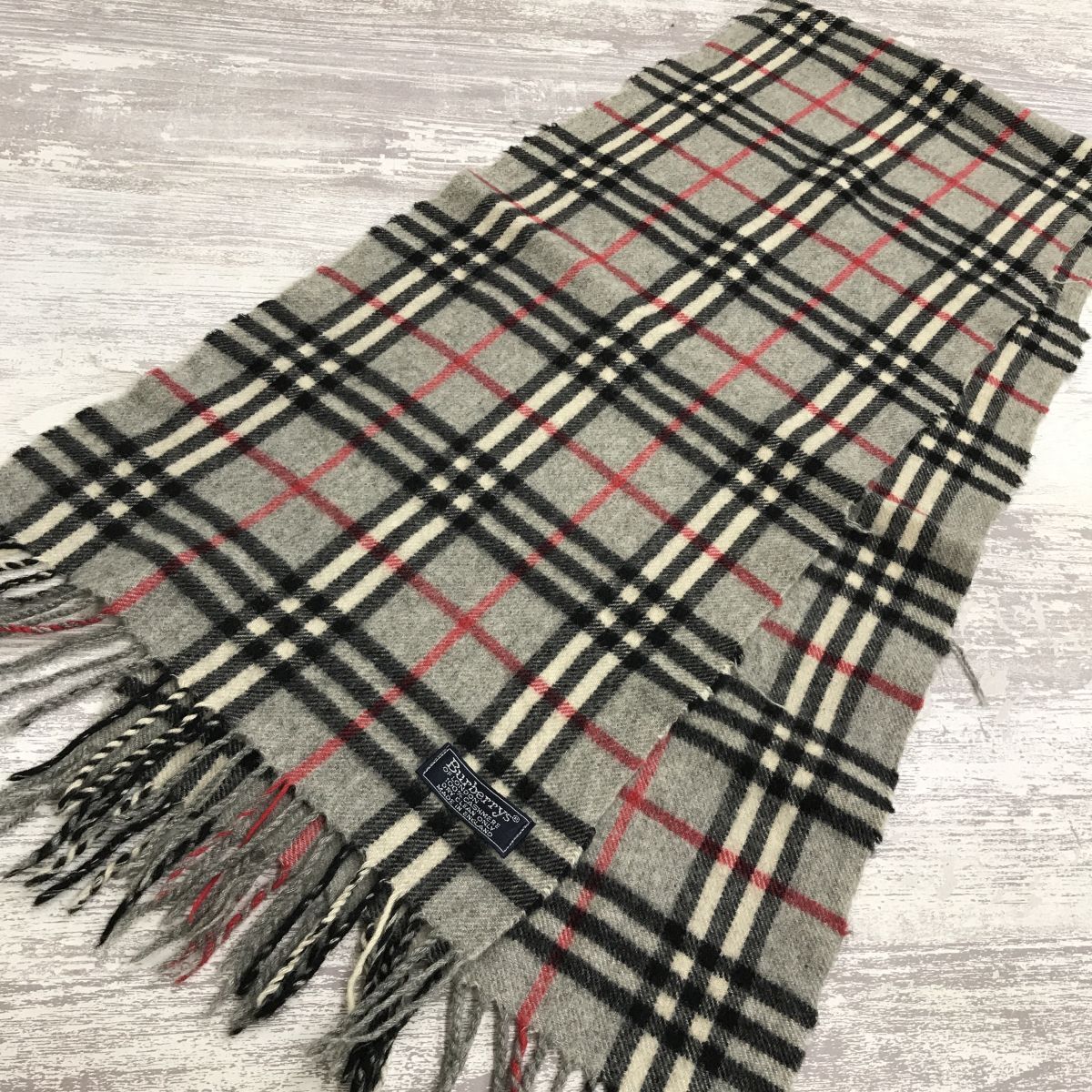 2O2833-R-N◆Burberrys バーバリーズ フリンジニットマフラー◆カシミヤ100% ユニセックス 通学 通勤 秋冬 防寒 チェック グレー_画像4