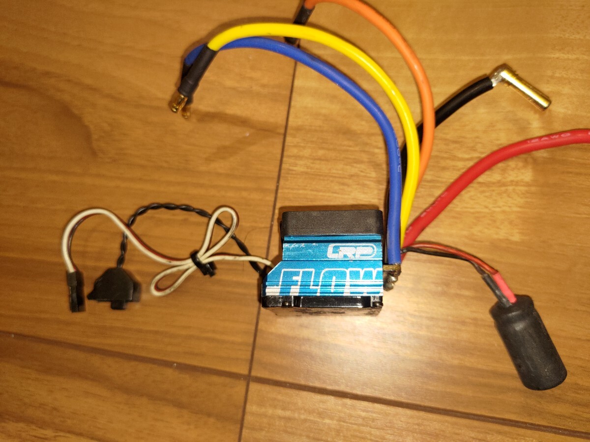 LRP FLOW WORKS TEAM バック付ファーム仕様 ワークスチーム 中古 ブラシレス ESC アンプ_画像2
