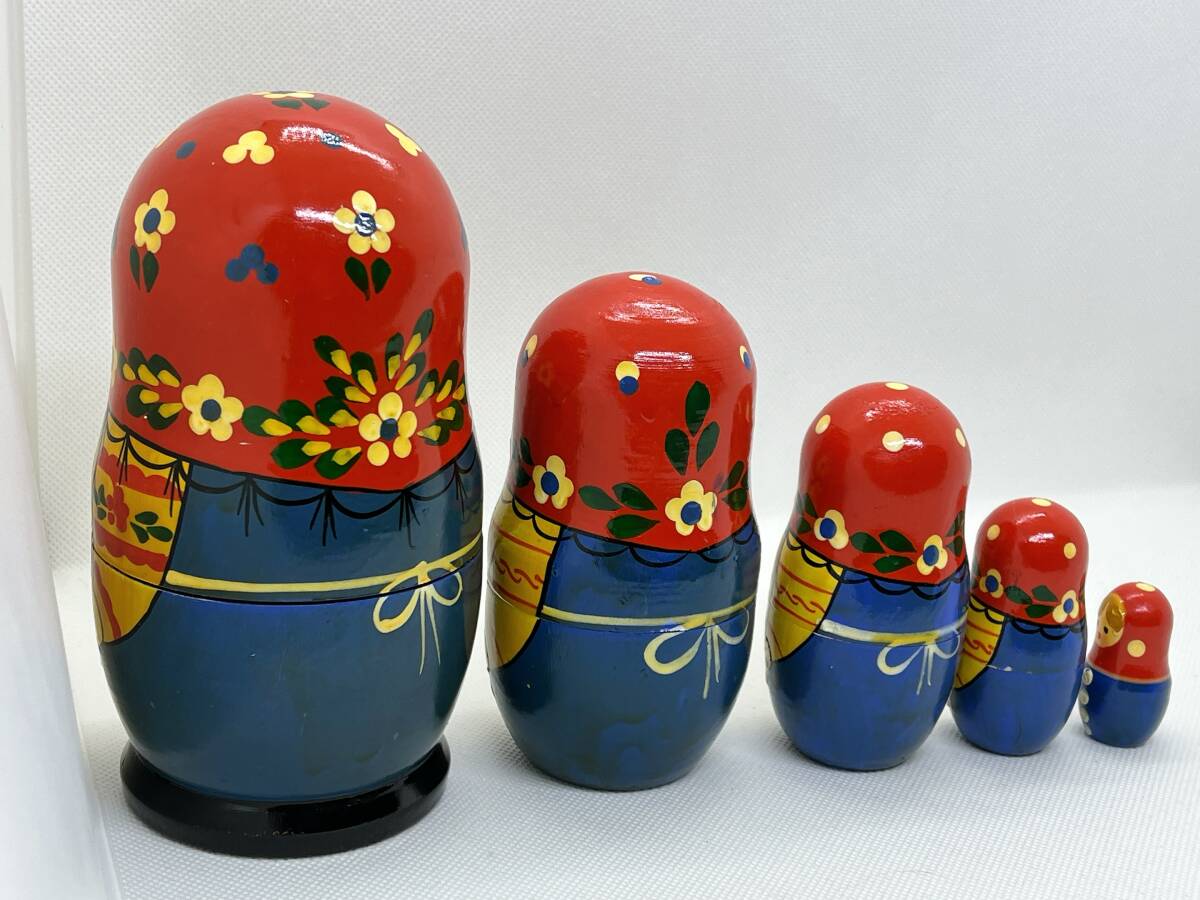 ★ロシア土産 5連 マトリョーシカ 置物 高さ約15cm サイン入り 郷土玩具 木製 木工芸品 民芸品 人形 アンティーク レトロ マトリョシカ_画像5