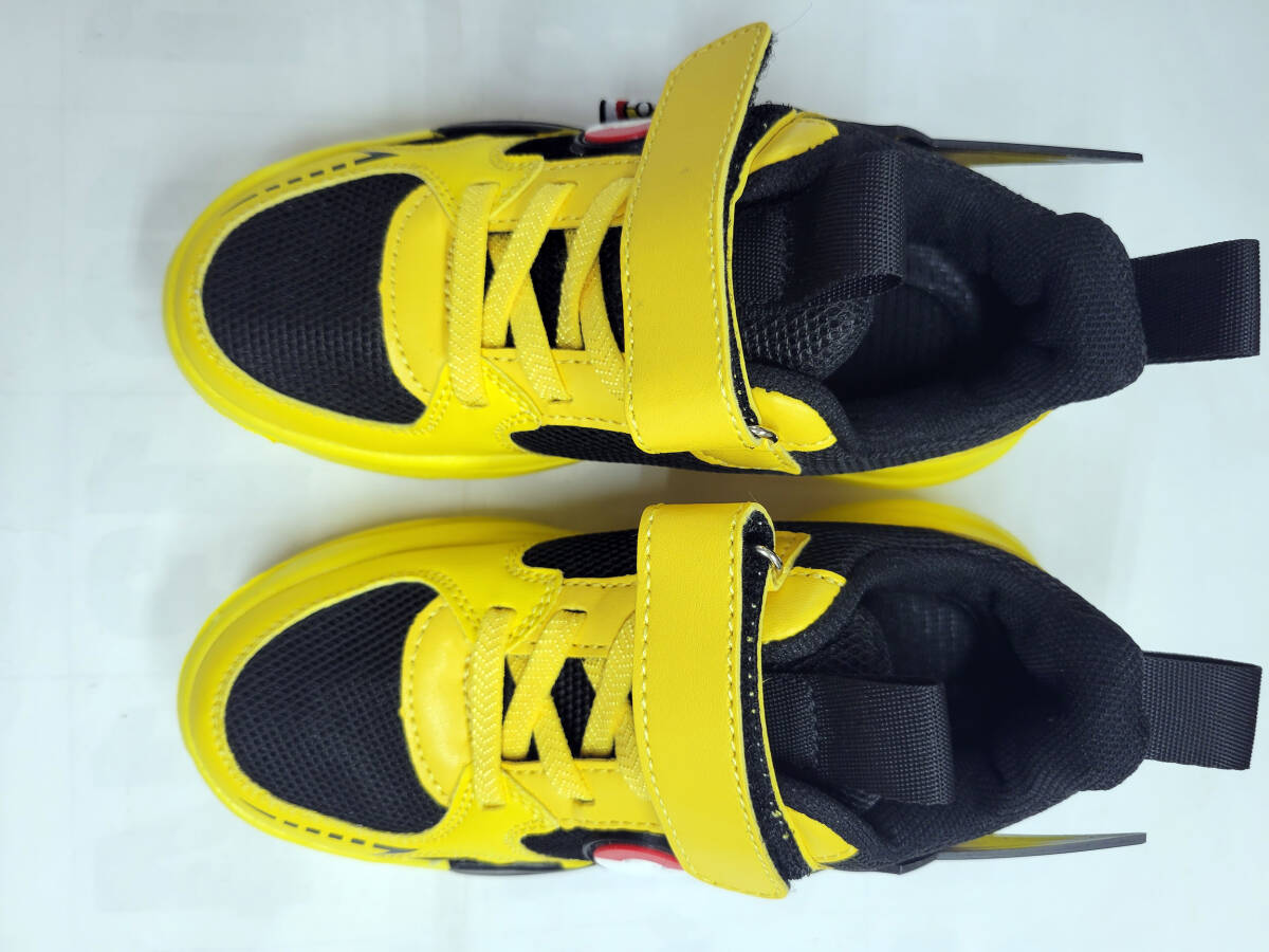 adidas アディダス キッズ スニーカー ブラック 黒 18cm 黄色スニーカー 17.5cm 未使用 ポケモン風 _画像6