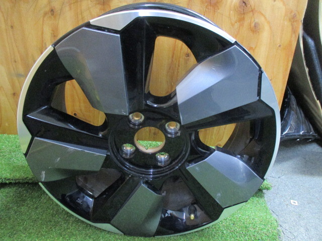 TS9976T オーラ E13 FE13 17×6.5J +40 4穴 ホイール１本_画像1