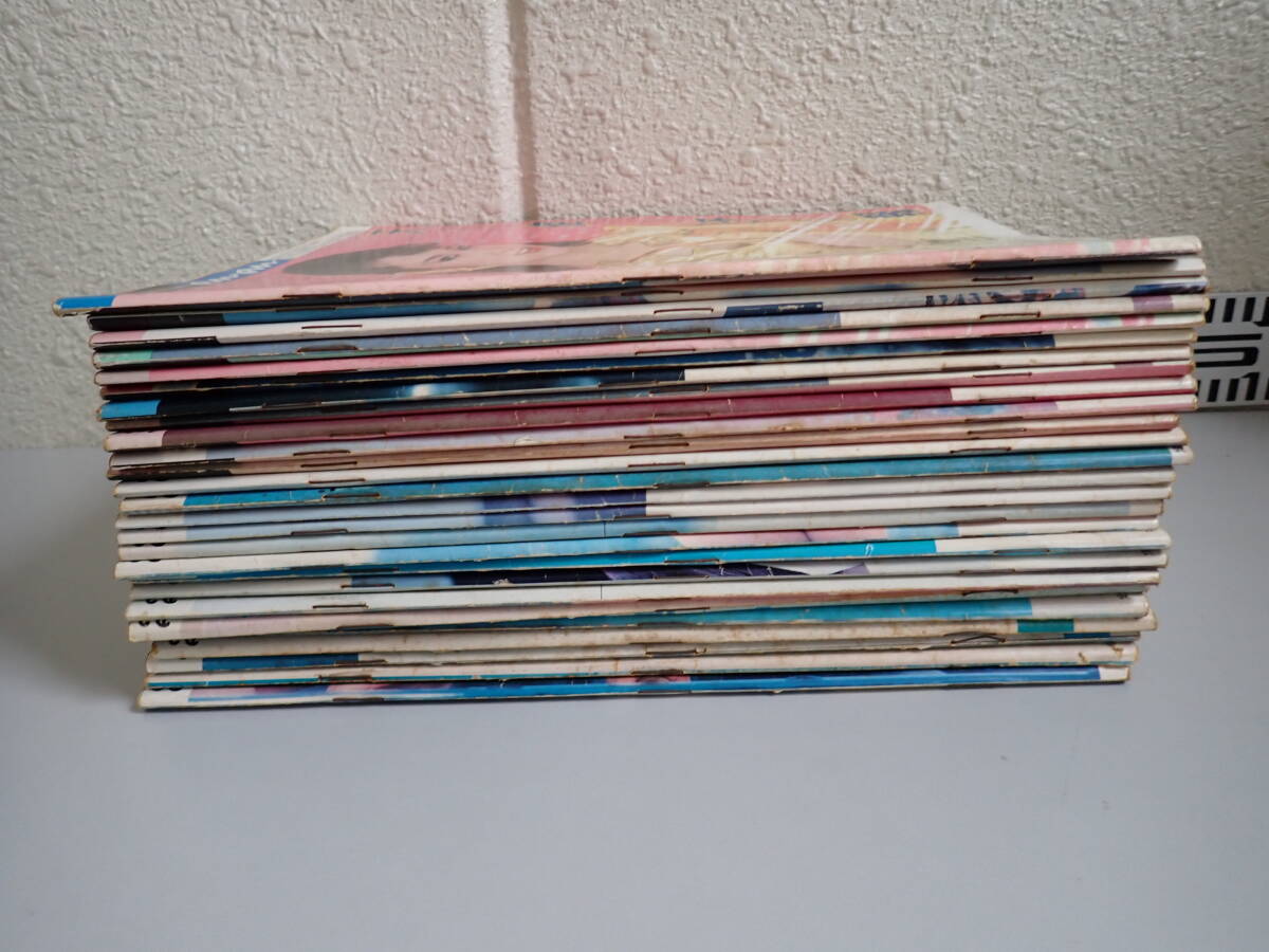 C2Fё an・an アン・アン 1981年 昭和56年 不揃い まとめて26冊セット ELLE JAPON ファッション 小物 雑誌_画像1