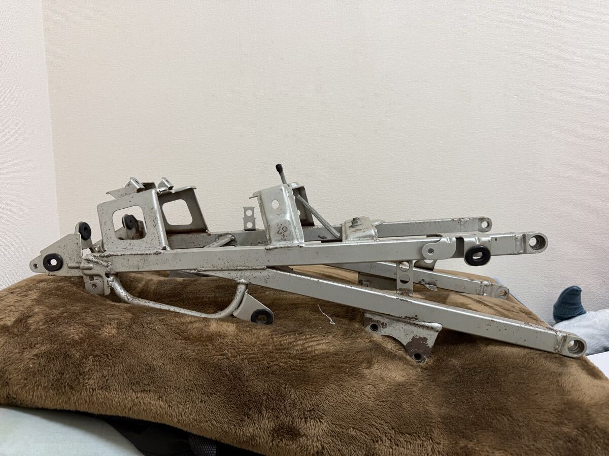 YAMAHA FZR400 1WG?2TK?3TJ？シートフレーム _画像2