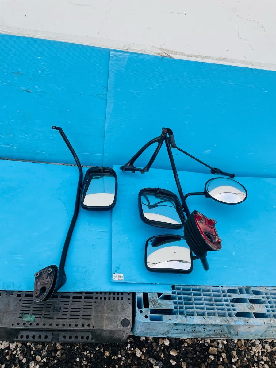 оригинальный Isuzu Isuzu Isuzu Giga зеркало заднего вида зеркало заднего вида крепление, опора зеркало зеркало крепление, опора стеклоочиститель имеется левый и правый в комплекте Rei4362