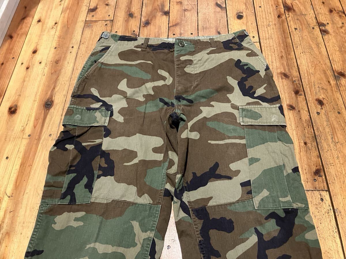 米軍実物　M -R 94年製　ウッドランド　カーゴパンツ　軍パン　ミリタリーパンツ　100円スタート　売り切り　古着　USA 迷彩 カモフラ_画像4