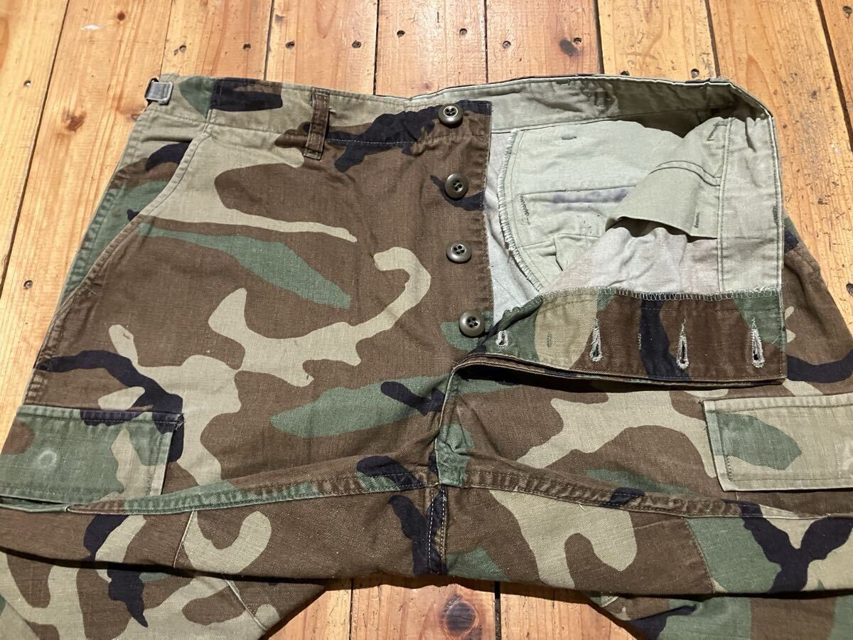 米軍実物　M -R 94年製　ウッドランド　カーゴパンツ　軍パン　ミリタリーパンツ　100円スタート　売り切り　古着　USA 迷彩 カモフラ_画像7