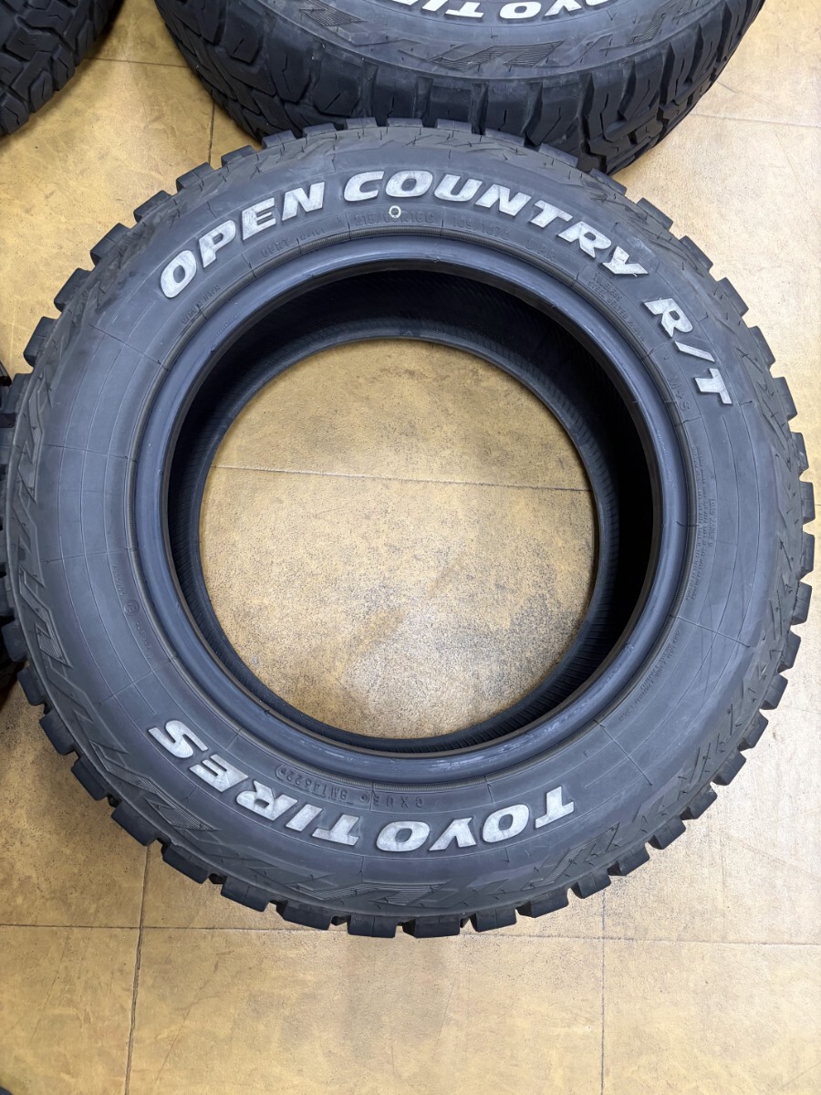 中古4本 215/65R16 2022年製　OPEN COUNTRY R/Tトーヨー オープンカントリー TOYO ハイエース_画像5