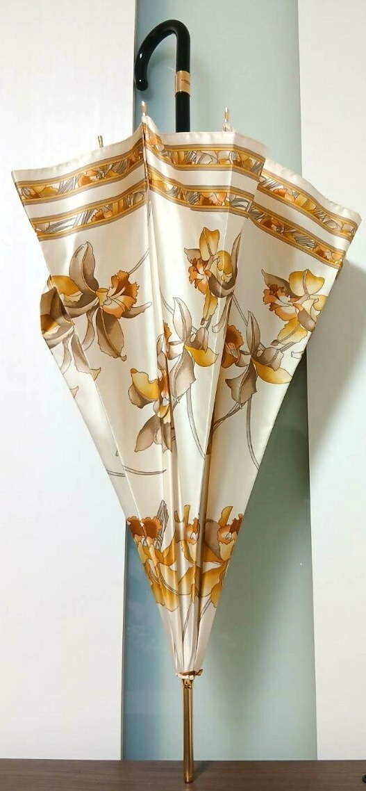 ☆極美品☆ レオナール 傘 送料込み 長傘 お花柄_画像6