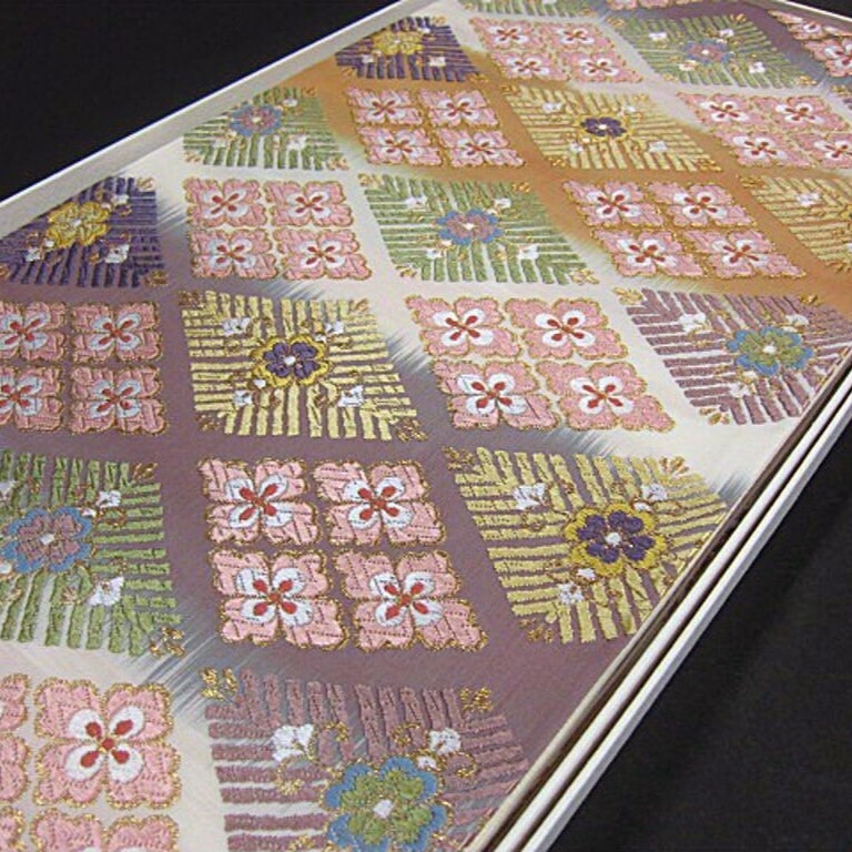 上質な逸品　新品未仕立　西陣織唐織六通柄袋帯　絹の花　お正月などに！　フォーマル_画像5