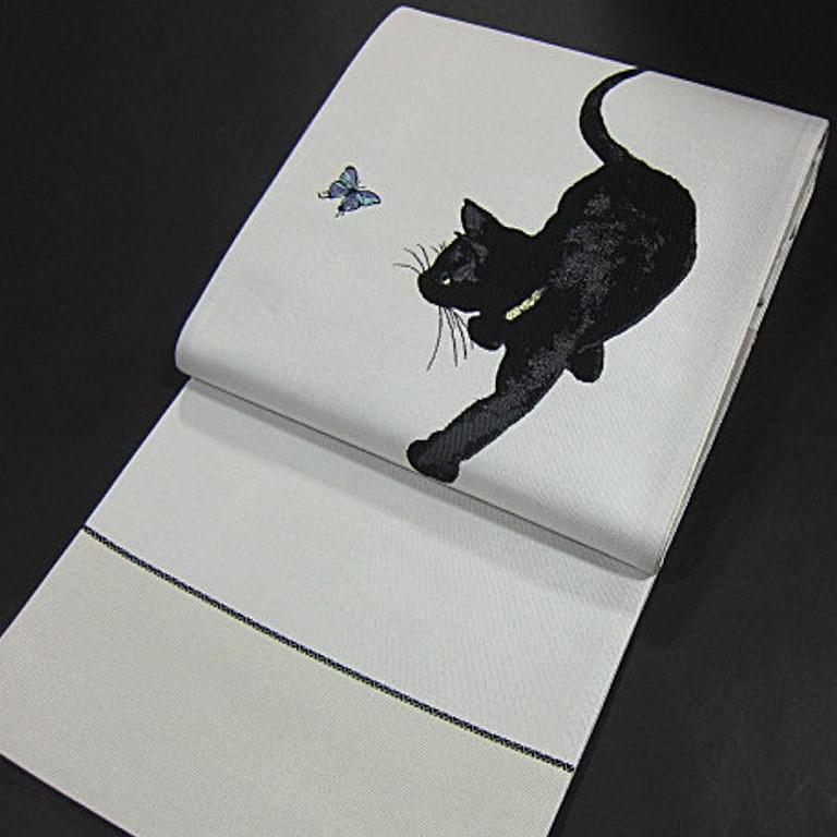 新品未仕立 西陣織高級袋帯 蝶々を追いかける黒猫・クロネコ_画像1