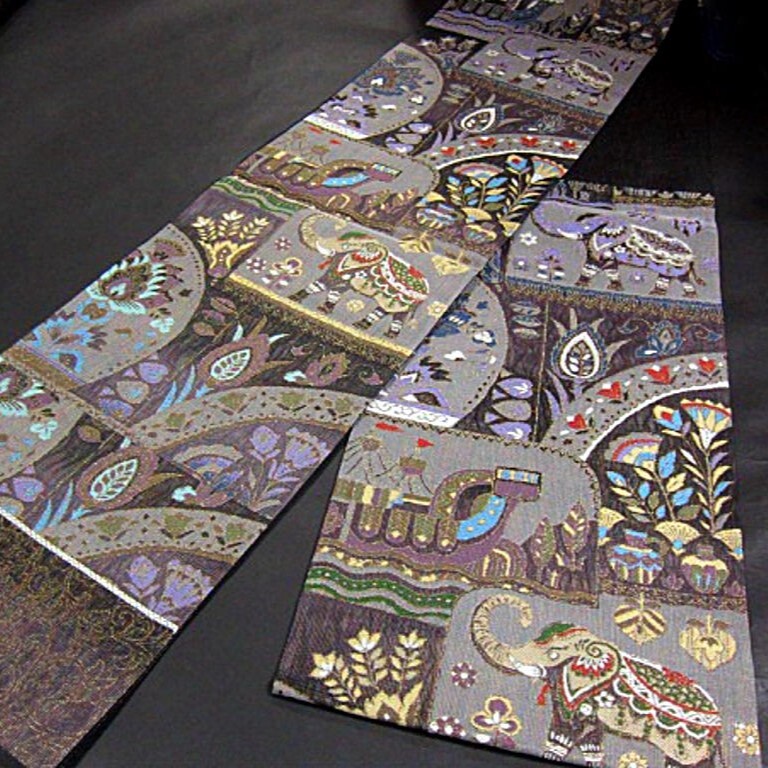 逸品　新品未仕立　豪華作品　金駒刺繍入り西陣織高級袋帯　ゾウ　遙か悠久のオリエント　_画像7
