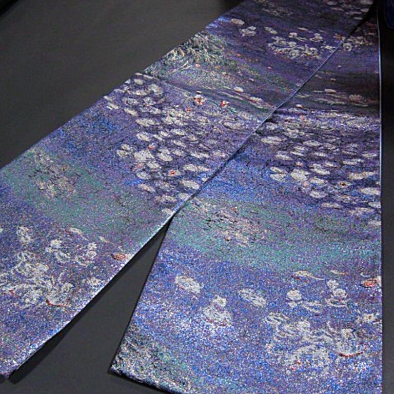 逸品　新品未仕立　豪華　西陣織全通柄袋帯　モネ　睡蓮　　綺麗なグラデーション_画像4