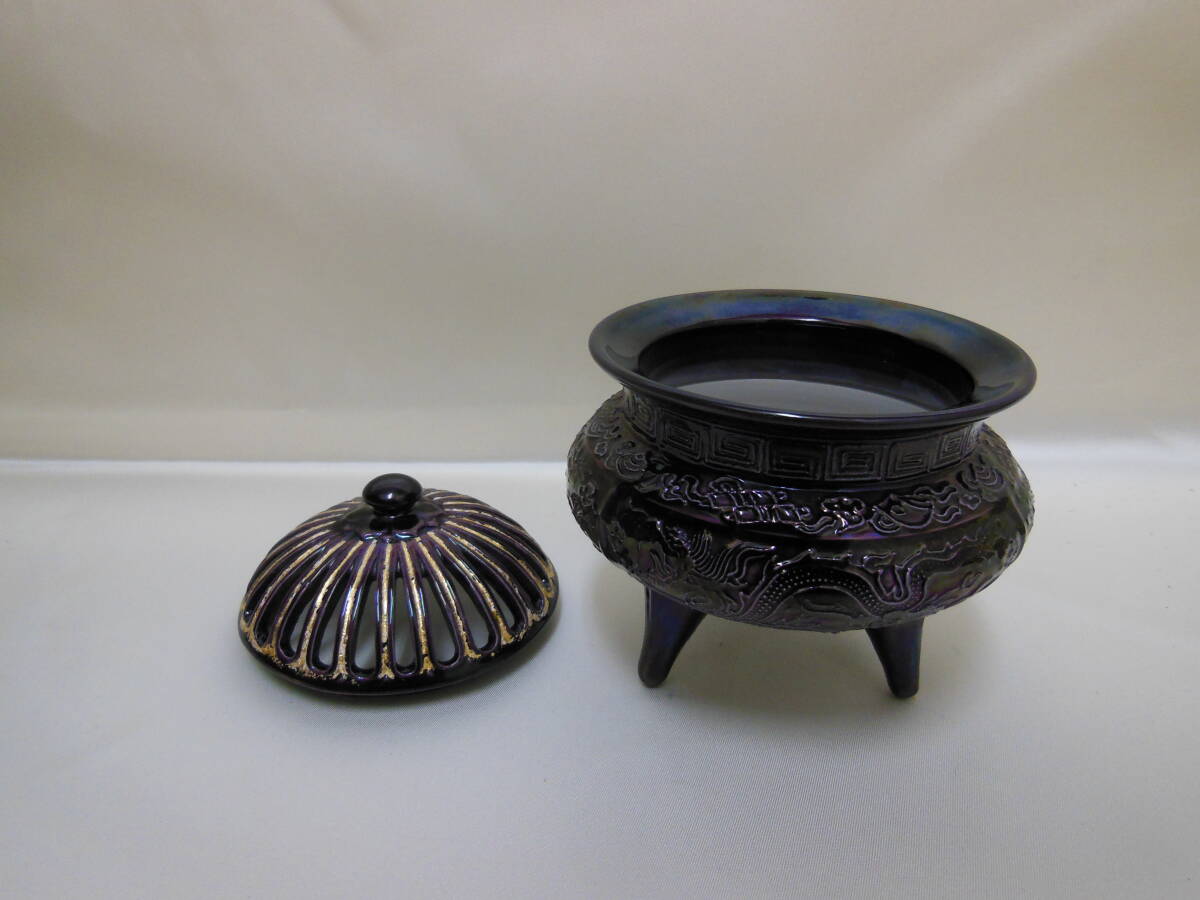 51 永楽 妙全 作 紫交趾 袴腰 菊透ホヤ 香炉_画像5
