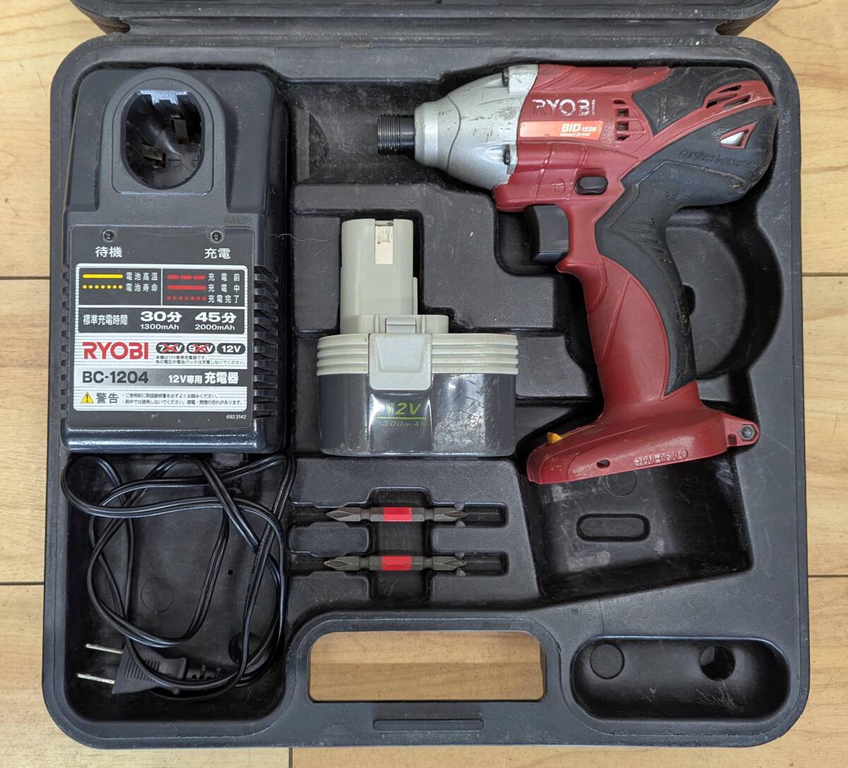#14359 【動作確認済み!!】 RYOBI リョービ 充電式インパクトドライバ BID-1226 12V レッド バッテリー_画像1