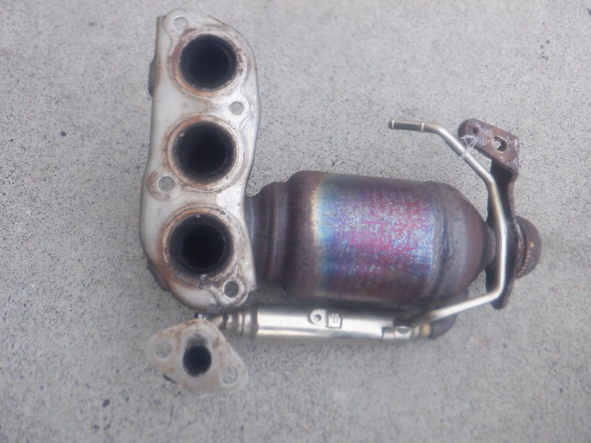 売切 ダイハツ純正 LA600 タント LA300 ミライース KF-VE エキマニ 触媒 コンバーター キャタライザー 崩れ無 素材用 ロジウム パラジ_画像4