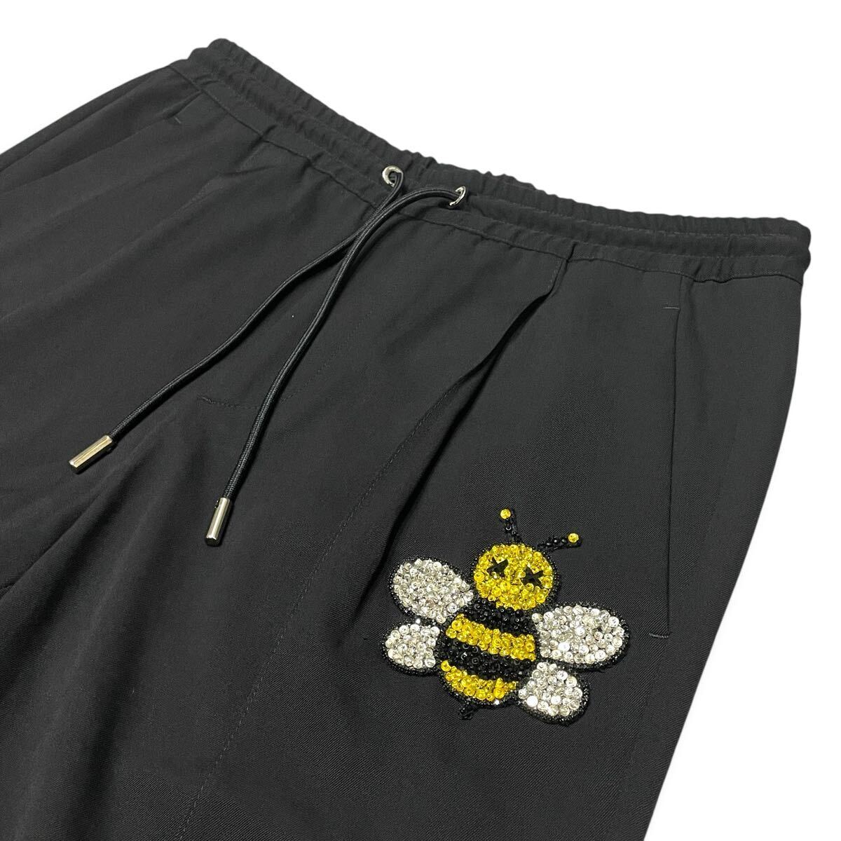 13 прекрасный товар стандартный товар DIOR HOMME× KAWS Dior Homme × Kaws 19AW 923C127A4422 Bee Logo стразы сотрудничество легкий брюки низ