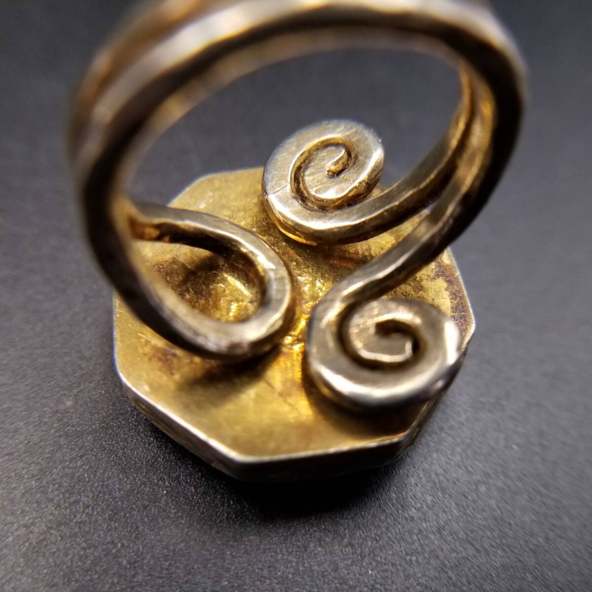 幾何学模様 格子 編み目 八角形 925 シルバー ヴィンテージ シールド リング 銀 指輪 ゴールドトーン 呪文のようなマーク Y24-X_画像6