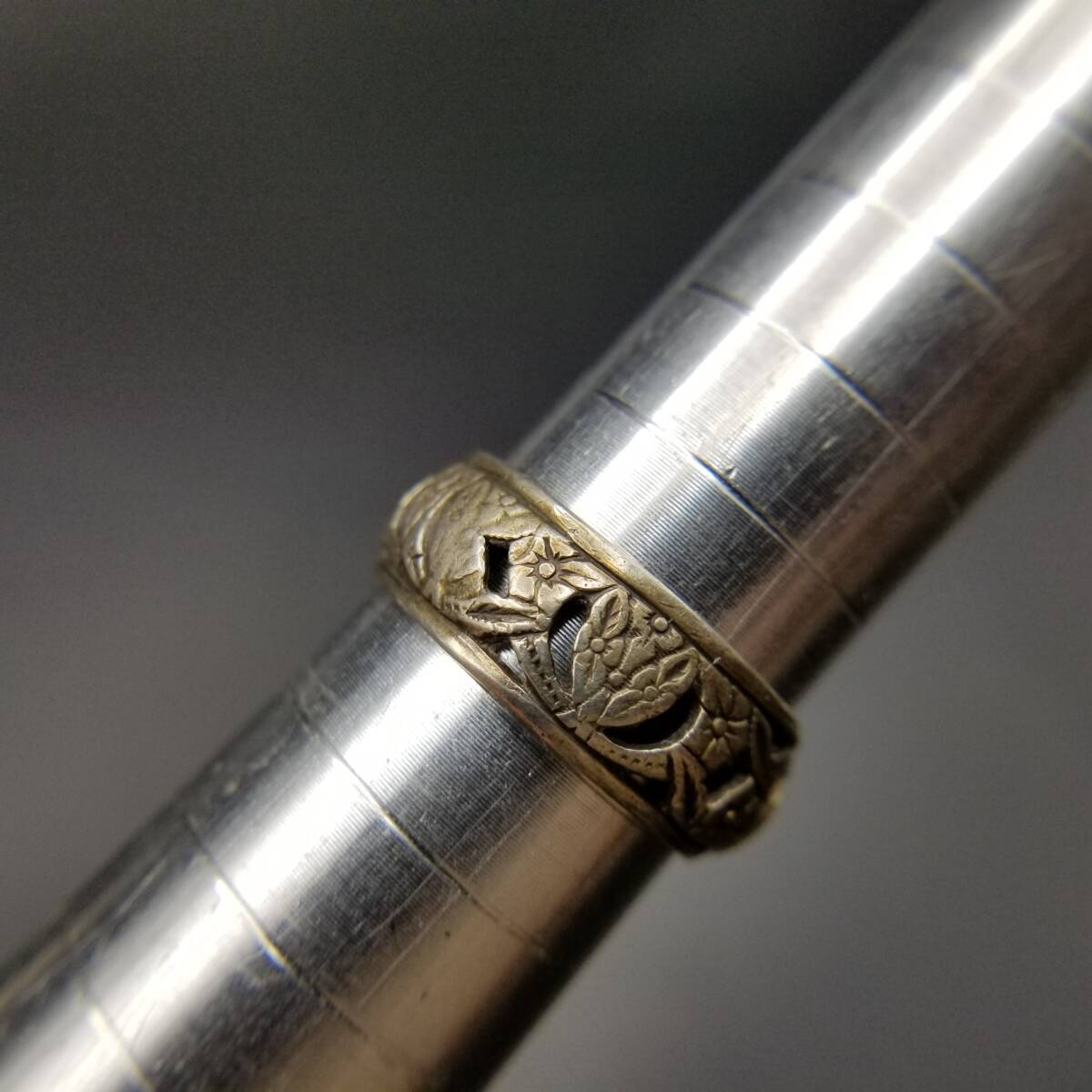 50'60's頃 Uncas社製 フローラル お花 オープンワーク ヴィンテージ バンド リング 925 シルバー 銀 指輪 中太 モチーフジュエリー Y25-B_画像9