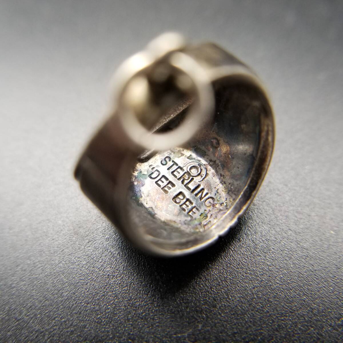 WWII期 Dee Bee社製 ヴィンテージ アメリカ国章 白頭鷲 925 シルバー チャーム シグネットリング型 銀 US Army Y24-Y_画像5