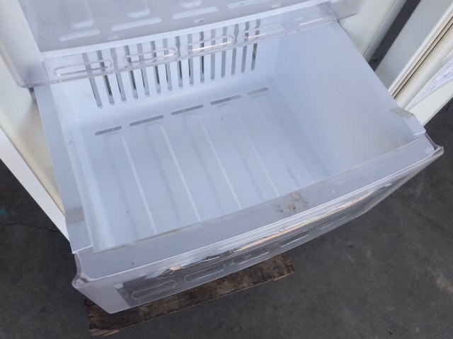 三重● 三菱 電気冷凍庫 MF-12E-W 122L 100V 冷凍ストッカー フリーザー 2004年製 引出し 縦型 MITSUBISHI■1324031383加パ200_画像7