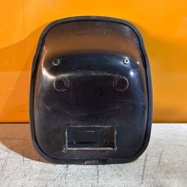 福井▲田植機 椅子 クボタ SPJ400 取付幅 約160mm ピン径 約8mm 座席 シート イス いす 田植え 部品 パーツ 予備 交換 中古品_画像8