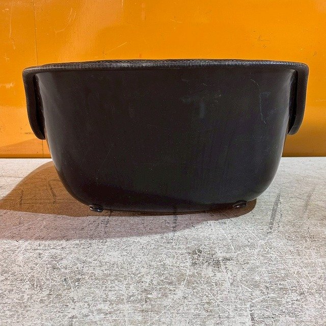 福井▲田植機 椅子 クボタ SPJ400 取付幅 約160mm ピン径 約8mm 座席 シート イス いす 田植え 部品 パーツ 予備 交換 中古品_画像6