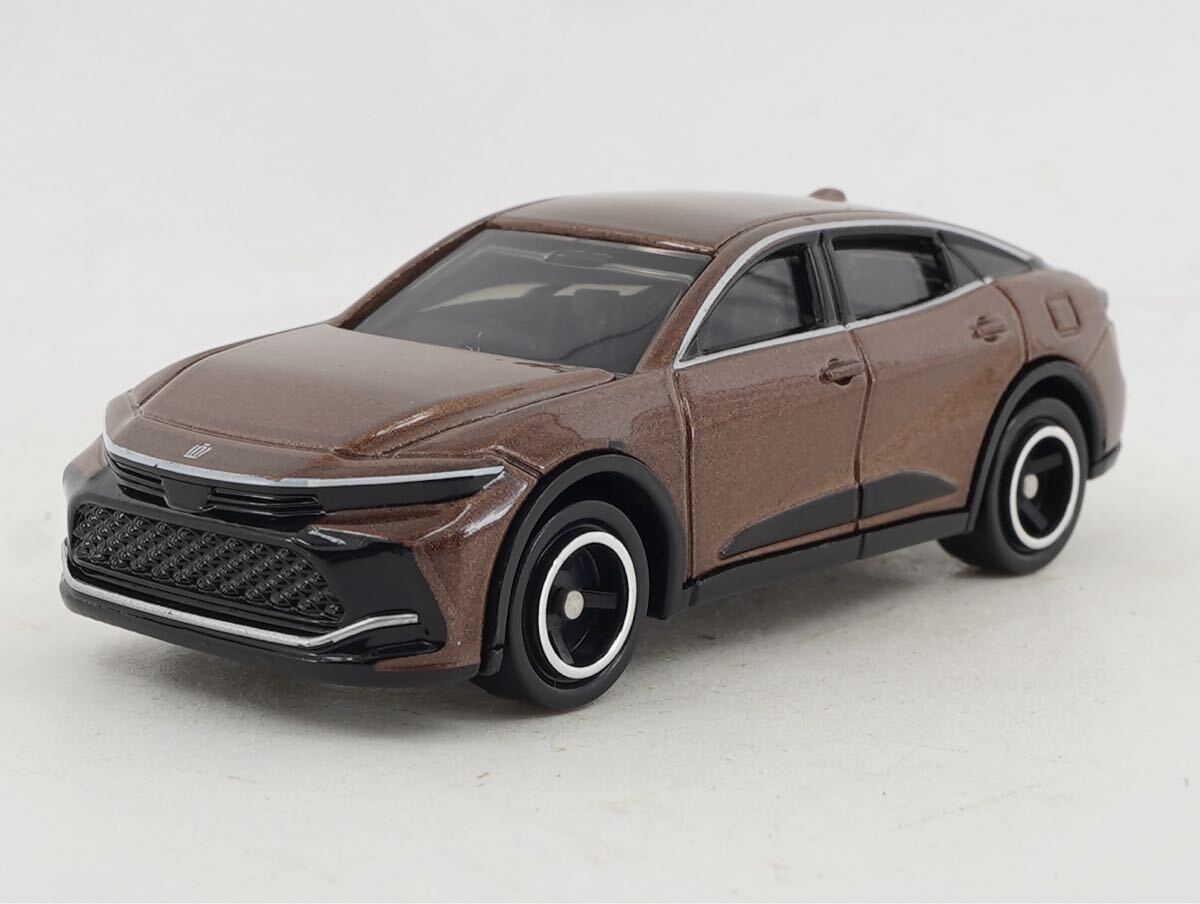 廃盤トミカ トヨタ クラウン 2023年No.72　《期間限定20台まで送料230円》ミニカー まとめ セット_画像1