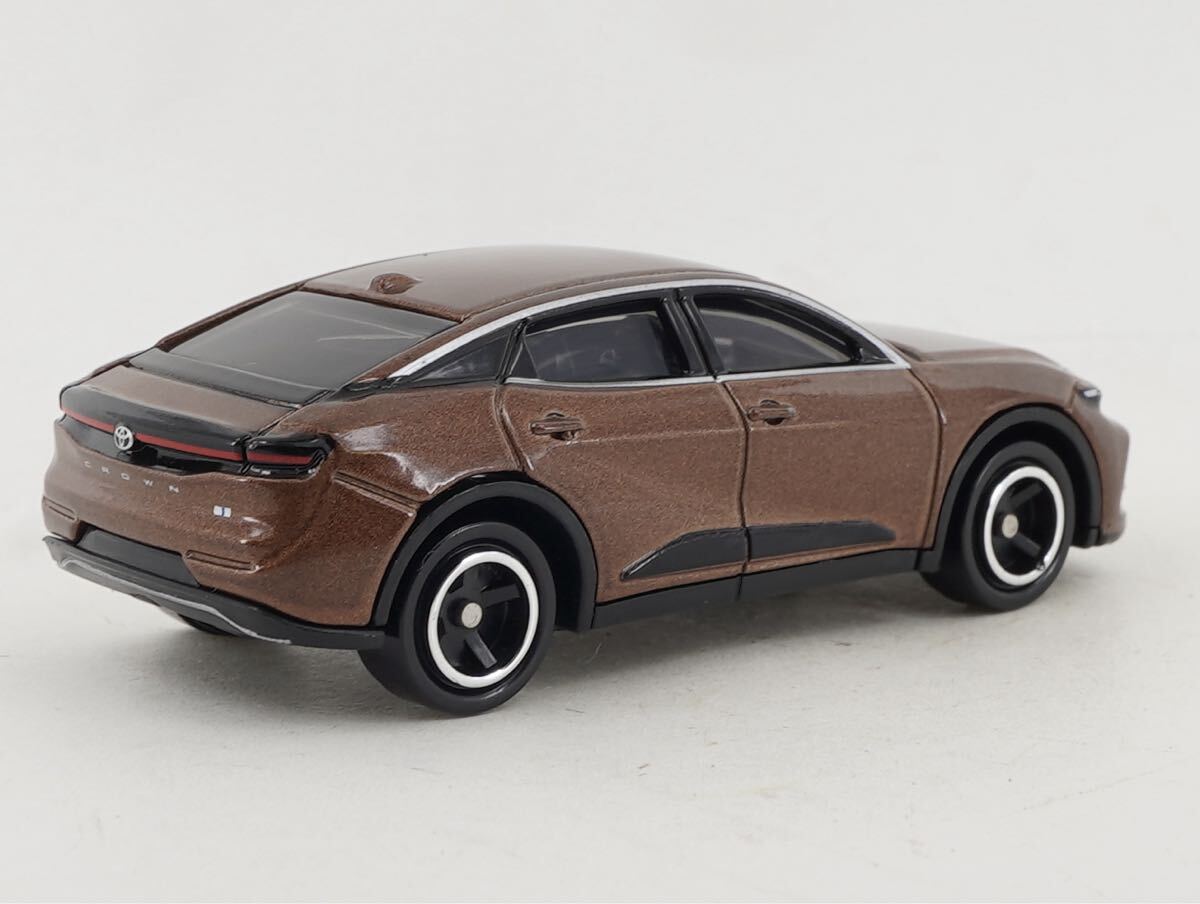 廃盤トミカ トヨタ クラウン 2023年No.72　《期間限定20台まで送料230円》ミニカー まとめ セット_画像2