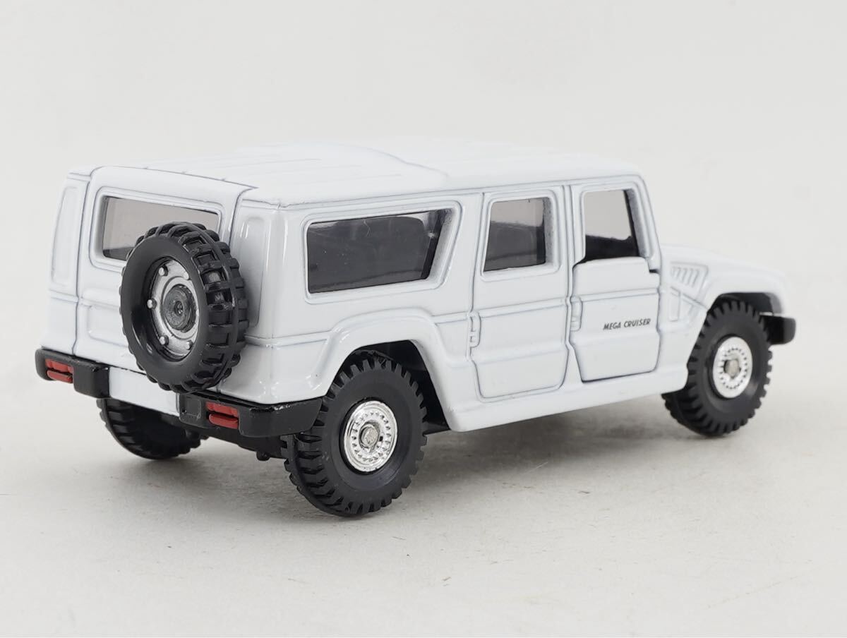 新品 稀少トミカ トヨタ メガクルーザー ホワイト仕様 2002年　《期間限定20台まで送料230円》ミニカー 絶版 まとめ ギフトセット_画像2