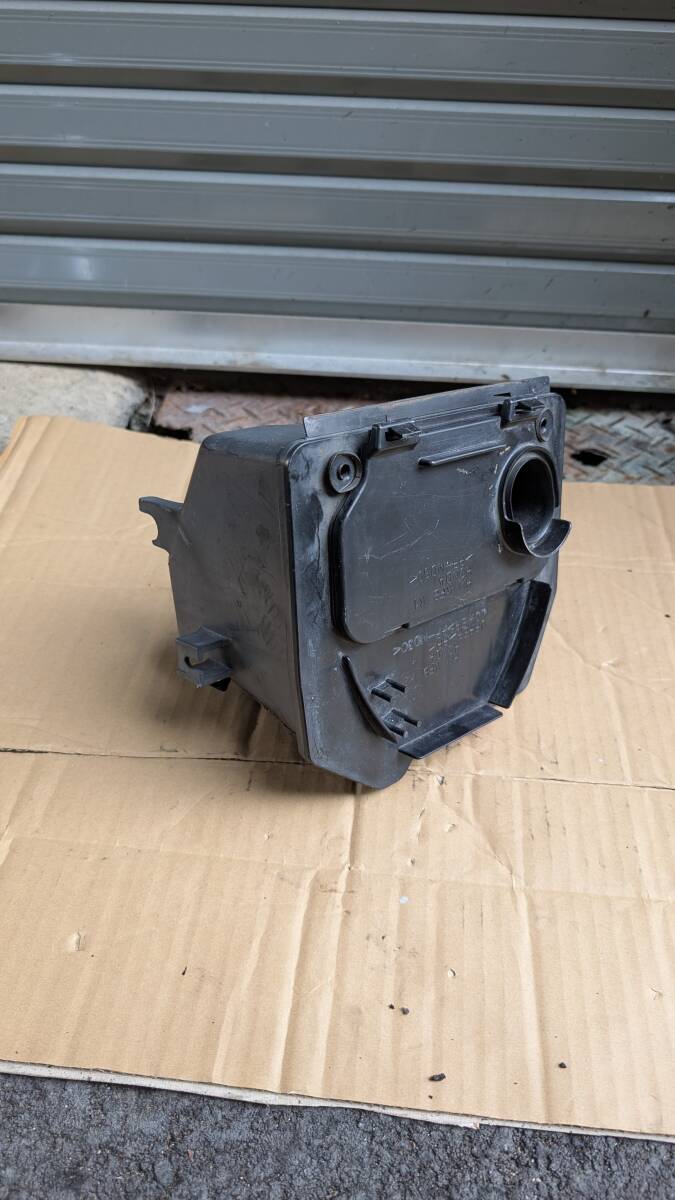 HONDA　FTR223　純正　エアクリーナー ボックス　純正戻しに　実動車からの取り出し_画像3