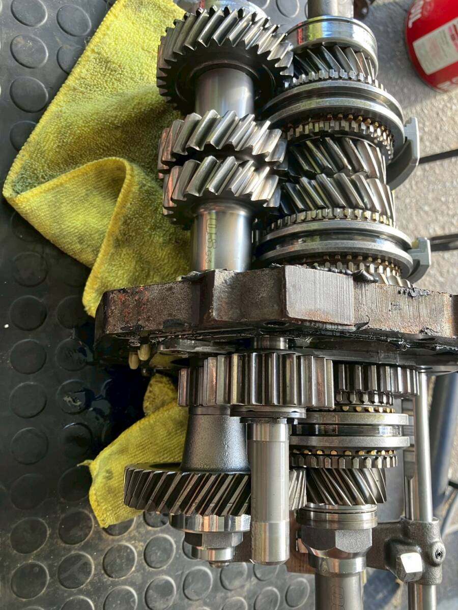 OS技研 71C ３速クロス?。乘?ジャンク 部品どり　ＭＴ　シルビア Ｓ14 Ｓ13 Ｓ15 180 ５速 ミッション
