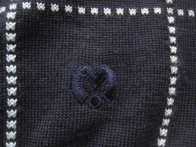 美品日本製!!ミラショーン mila schon*ロゴ刺繍 チェック柄 ふわとろカシミヤシルクウールニットベスト 46 実寸M 黒系 ブラック GOLF_画像4